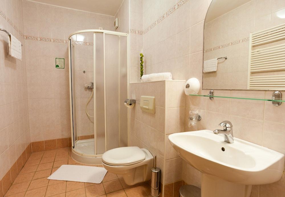 Villa Lovorka - Hotel Resort Drazica Krk Town Eksteriør bilde
