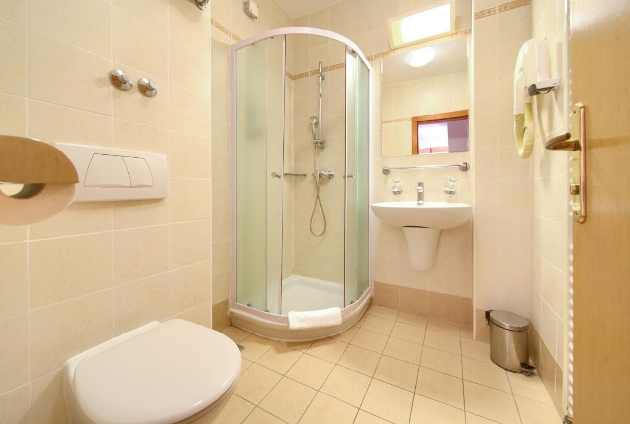 Villa Lovorka - Hotel Resort Drazica Krk Town Eksteriør bilde