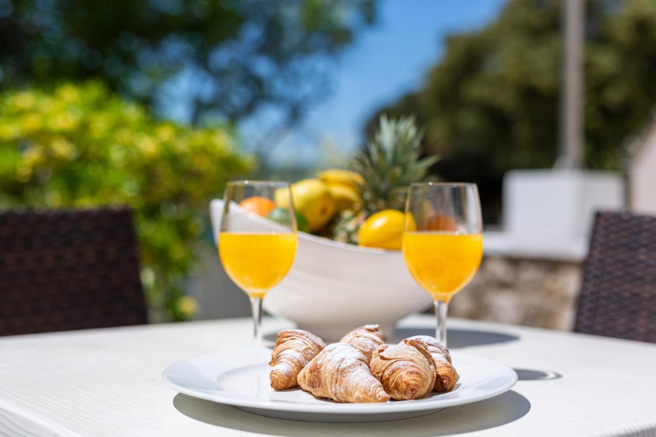 Villa Lovorka - Hotel Resort Drazica Krk Town Eksteriør bilde